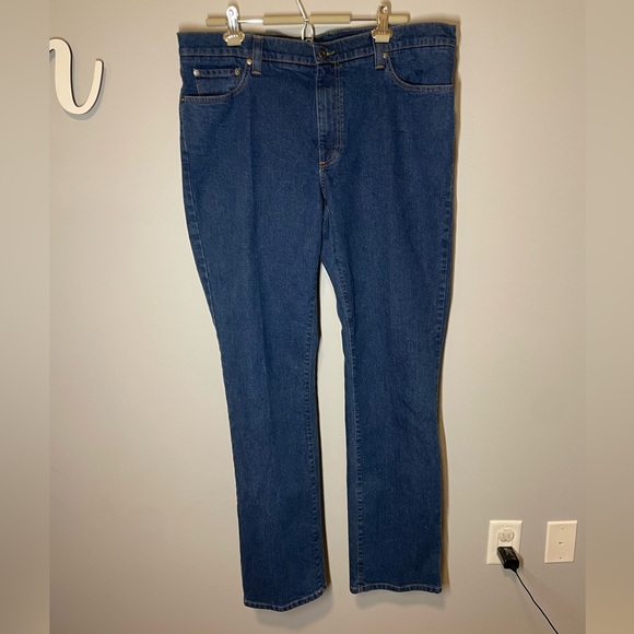 LL Bean Standard Fit Straight Leg Stonewashed Denim Classic Jeans 38x34 - Picture 5 of 7